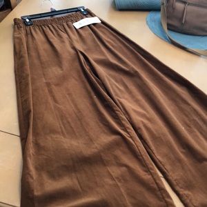 Wide legged corduroy pants